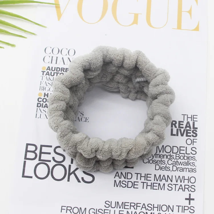 Faixa Antifrizz para Skincare em Veludo Coral – Para Maquiagem, Yoga e Rotina Facial